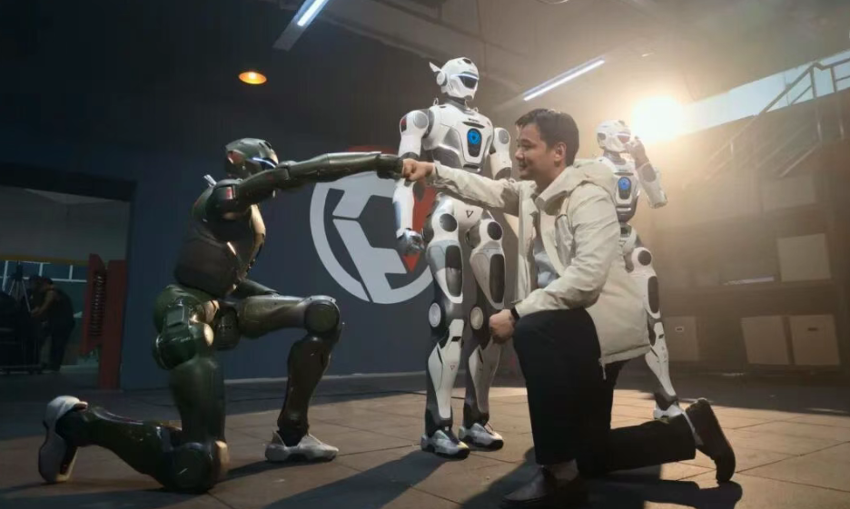 从 “造车” 到 “造人”：智驾供应商换道谋生？