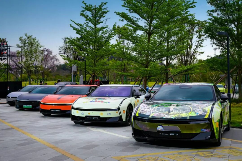 新势力三巨头再洗牌：理想预亏，小鹏大赚，蔚来刚“转正”